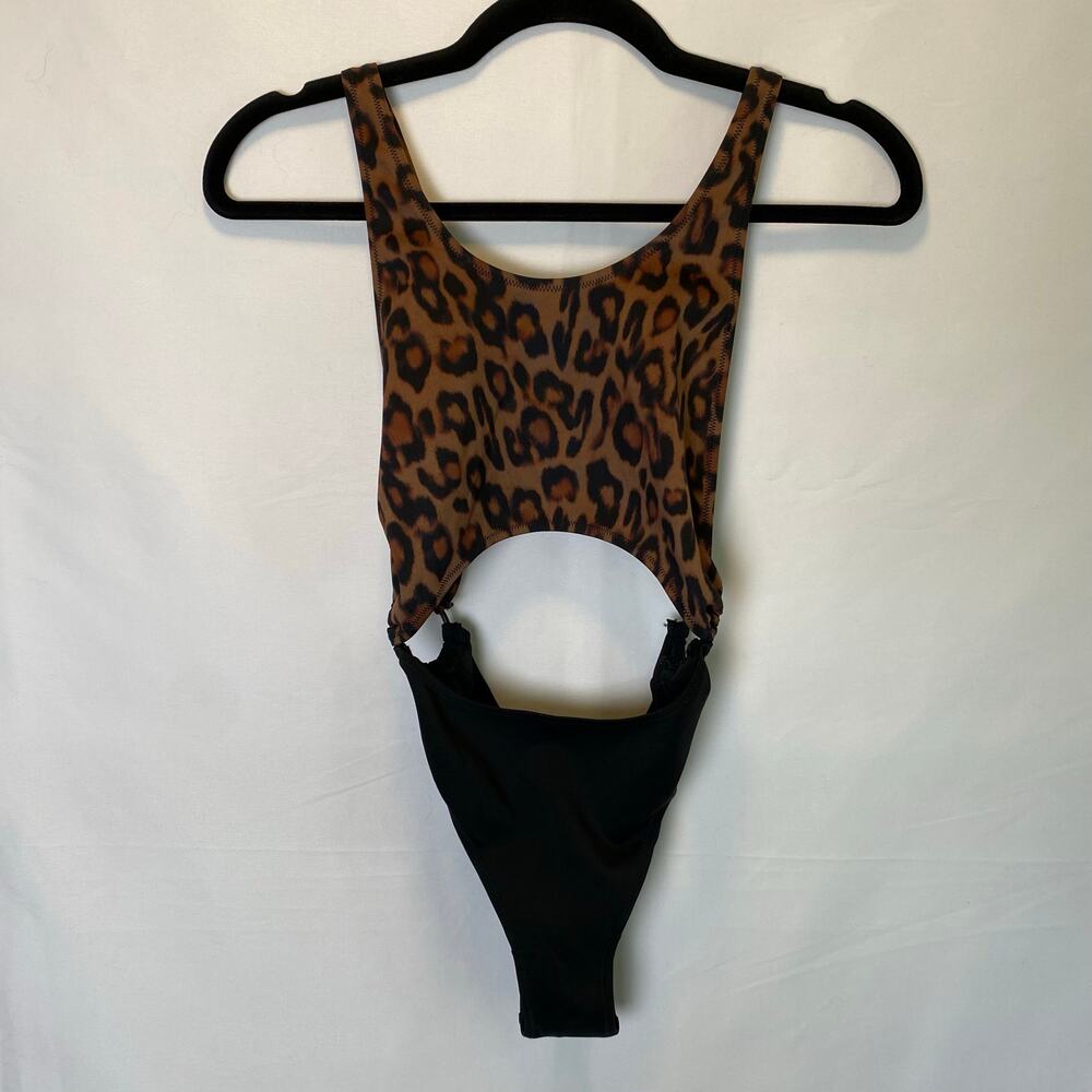 Kendall & Kylie Size S/P‎ Cheetah Print Cutout One Piece Swimsuit Cheeky Bikini - Picture 4 of 14